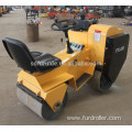Small Driving Soil Compactor Vibratory Roller Adopts KIPOR Diesel Engine (FYL-850)
